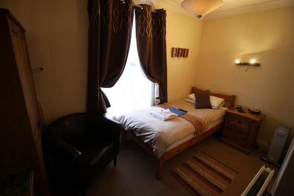 The Lodge Суиндон Экстерьер фото
